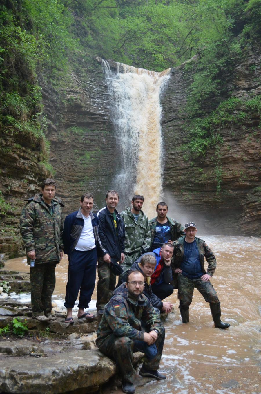 И наконец последний из посещенных нами водопадов, пожалуй самый красивый - водопад 