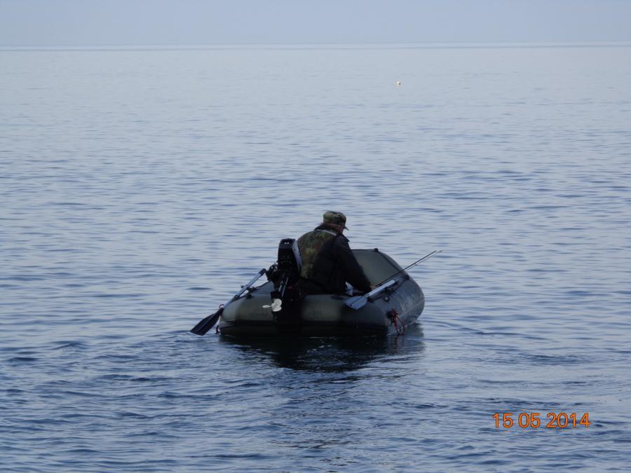 Рыбаки уходят в море