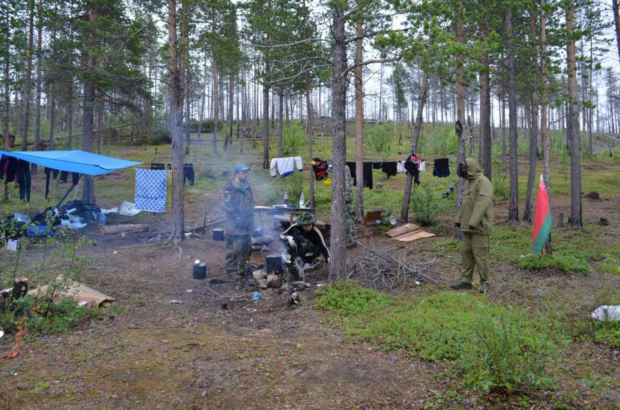 Наша стоянка на юго-западной оконечности озера Симба, недалеко от впадения 2-го участка реки Симба.
