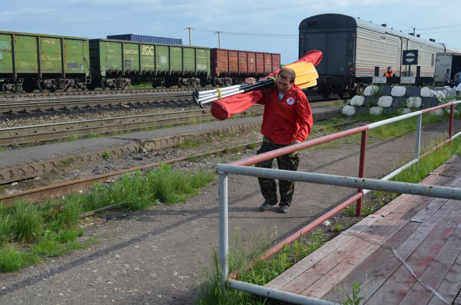 Водителя пришлось тоже поднапрячь...