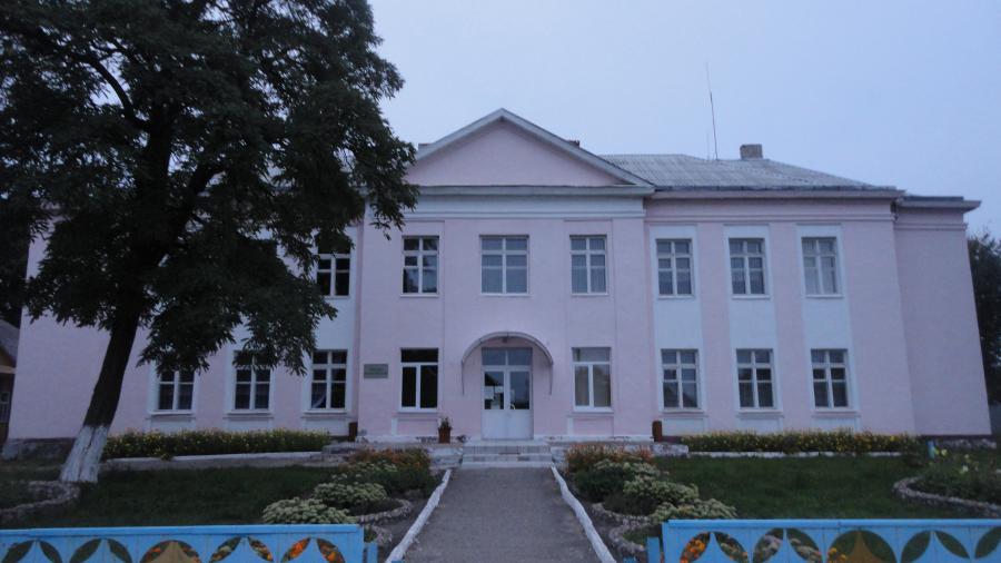 Библиотека и музей в Морино