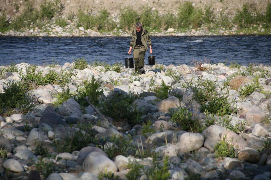 До реки было немного далековато ходить за водой...