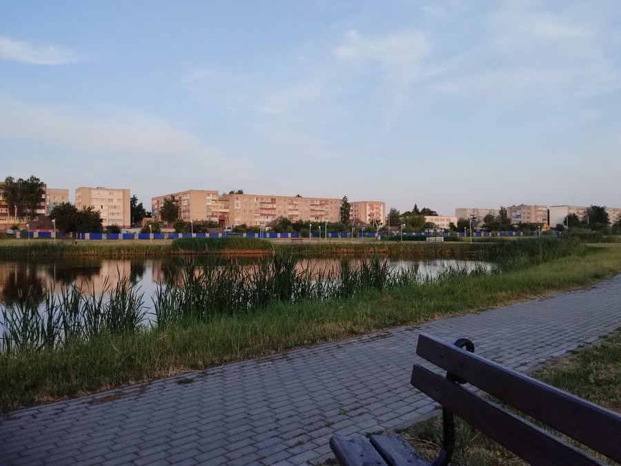 Озеро в черте города