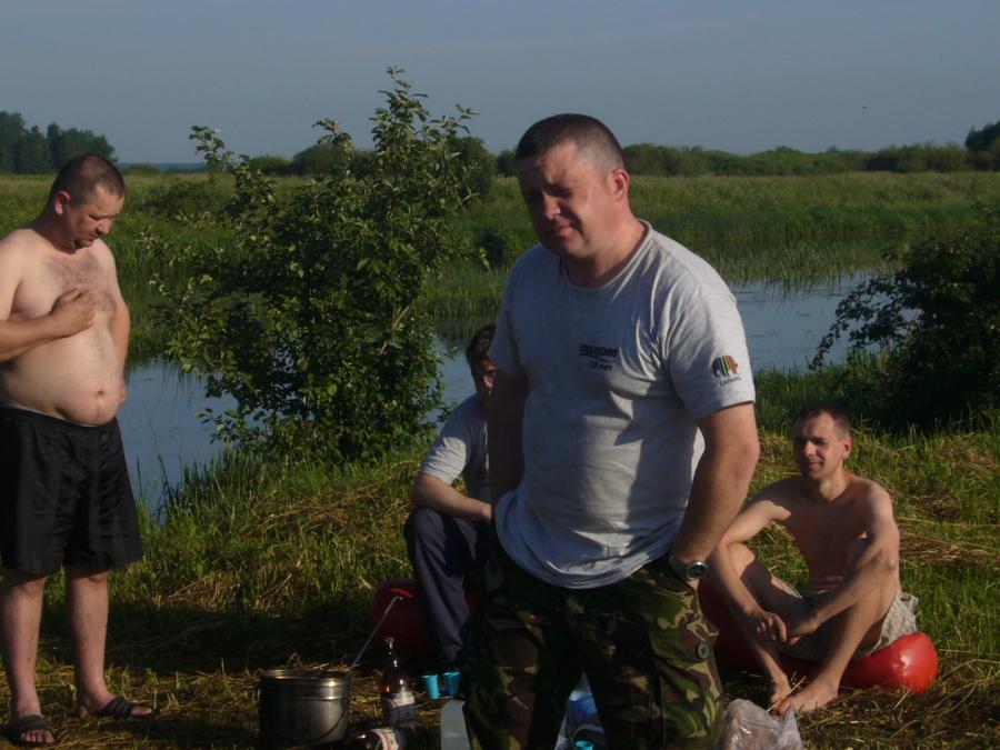 Нас утро встречало рассветом...