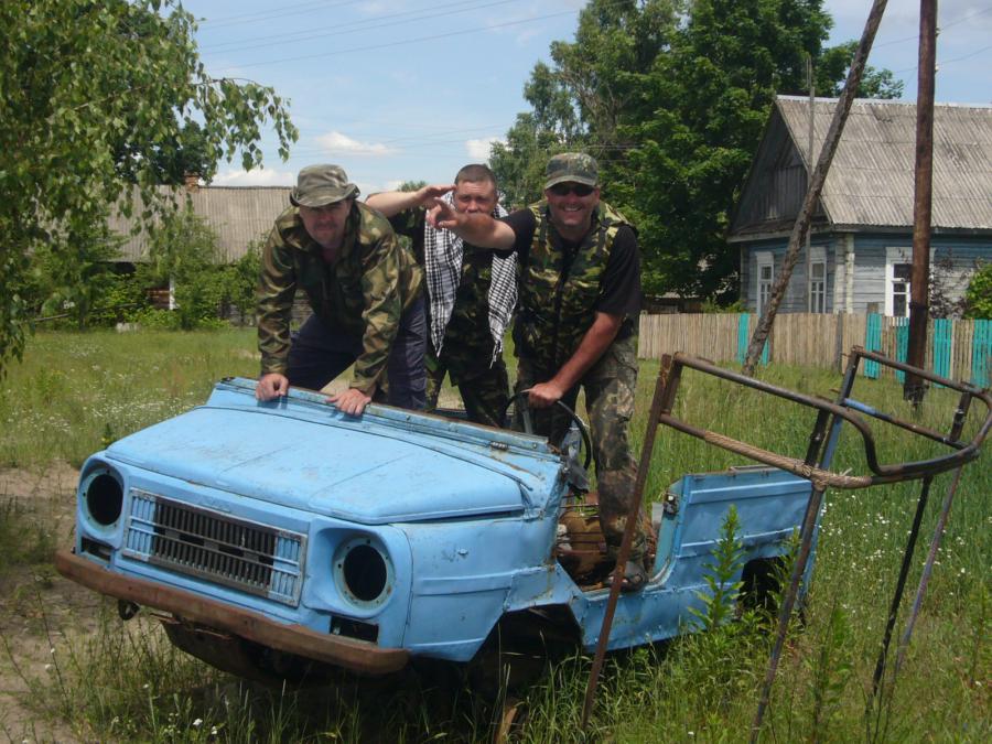 Теперь можете себе представить, как парням надоела лодка...
